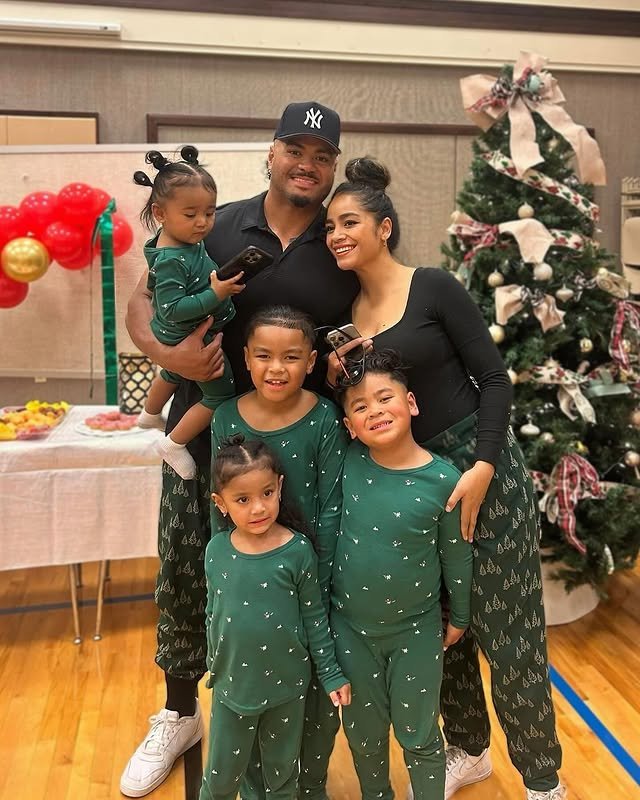 Stephen Paea wife and kids