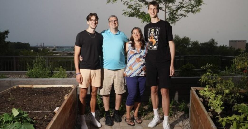 Olivier Rioux brother Emile and their parents